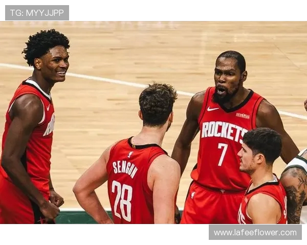 2019年火箭队与篮网队激战回顾:精彩瞬间与关键球员表现分析 2019年火箭队与篮网队激战回顾:精彩瞬间与关键球员表现分析