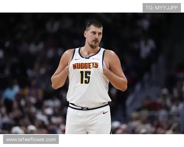 约基奇创历史三双纪录助掘金锁定西部第一地位