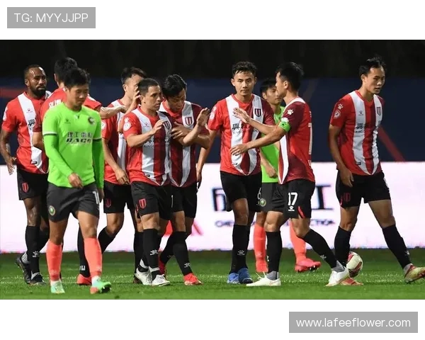 成都羽毛球队意识争议引发热议球员表现与团队精神的深度探讨